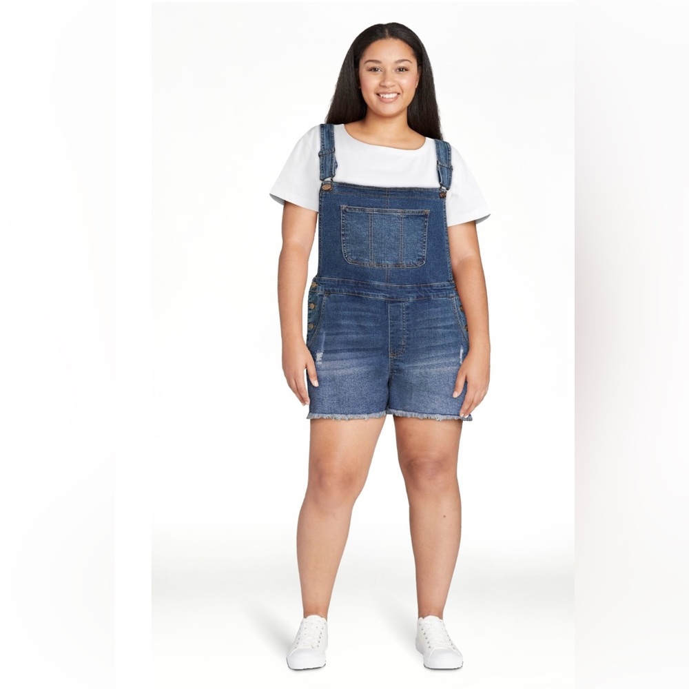 No Boundaries Women’s overalls size Large Distressed Blue Denim Relaxed frayed